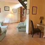 Гостевой дом Domaine Du Champ De L'hoste 4*