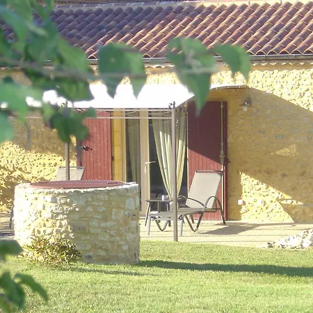 게스트하우스 Domaine Du Champ De L'hoste Larzac