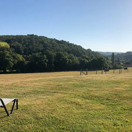 Domaine Du Champ De L'hoste Pensión