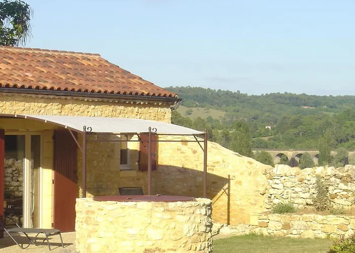 Domaine Du Champ De L'hoste 4* Larzac