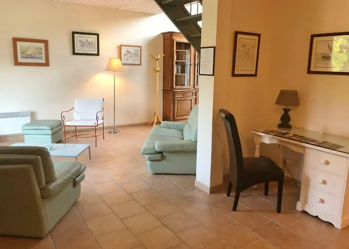 Penzion Domaine Du Champ De L'hoste 4*